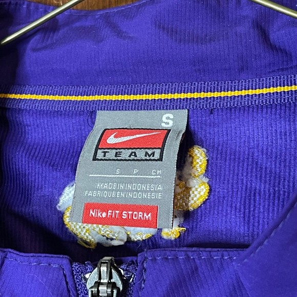 Nike Team Apparel Louisiana State University Tigers Lightweight Men’s Jacket - Picture 5 of 8